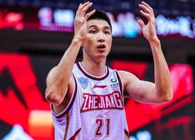 伊藤雄彦点点头：苏先生慢走，在下就不送你了。